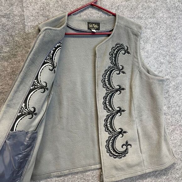 BOB MACKIE Wearable Art Women’s 2X Gray Black Vest Embroidered Full Zip Fleece - Picture 12 of 14